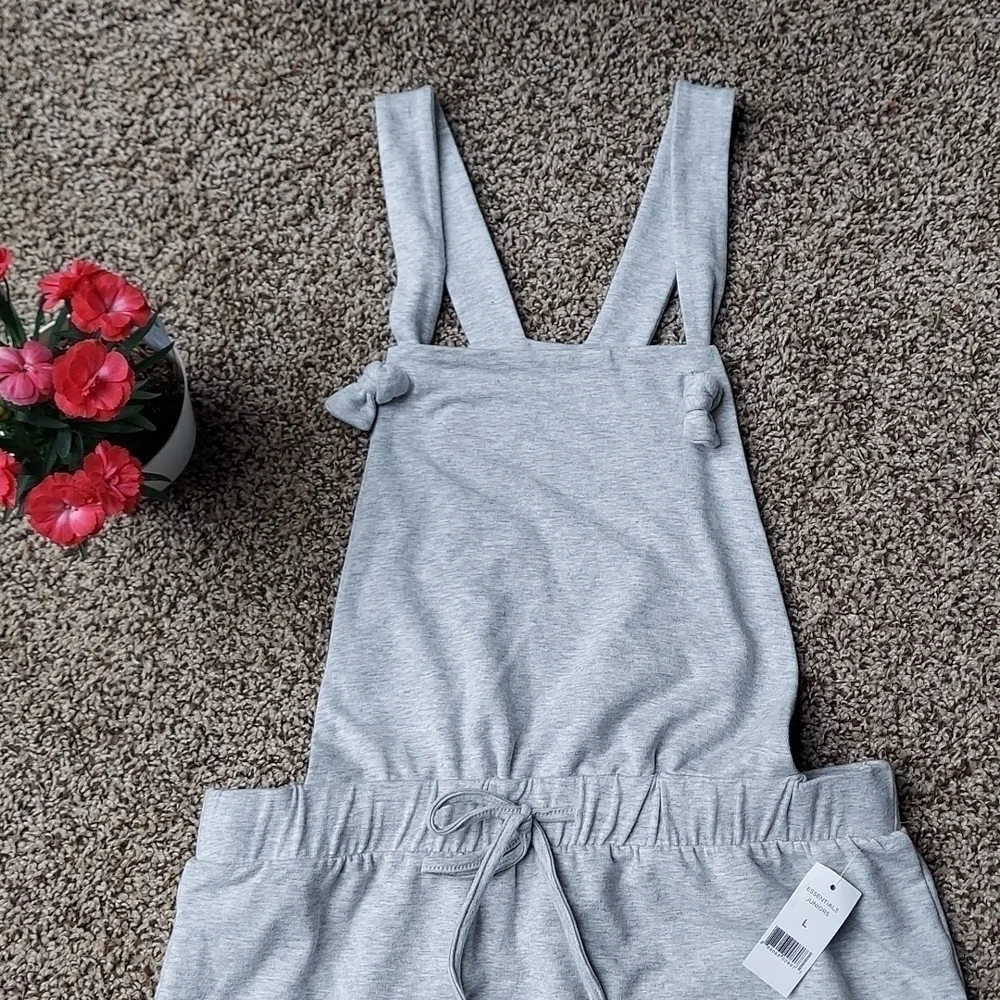 NWT Dip outfit.